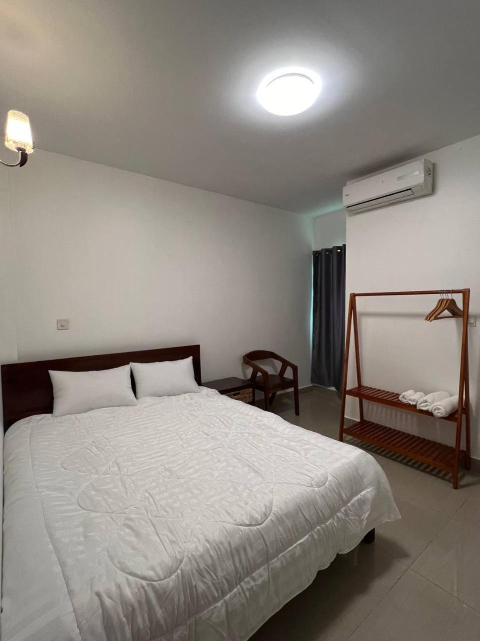 D32 Homestay Near Airport Behind Brown Coffee Airport Phnom-Penh Buitenkant foto