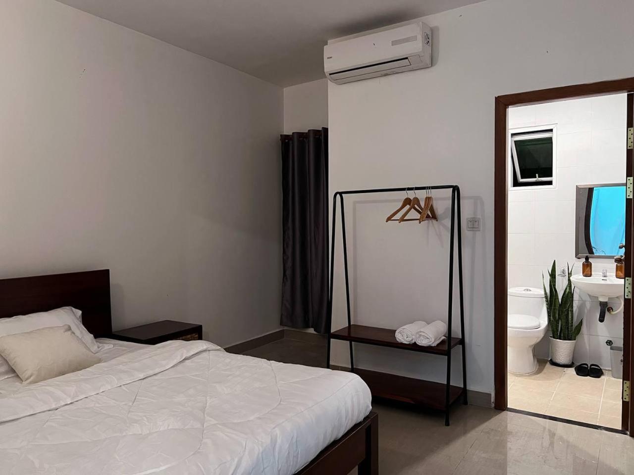 D32 Homestay Near Airport Behind Brown Coffee Airport Phnom-Penh Buitenkant foto