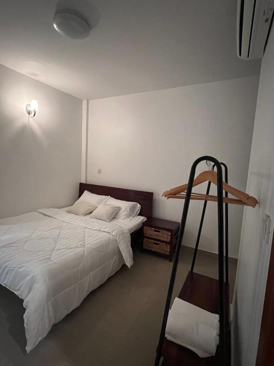 D32 Homestay Near Airport Behind Brown Coffee Airport Phnom-Penh Buitenkant foto