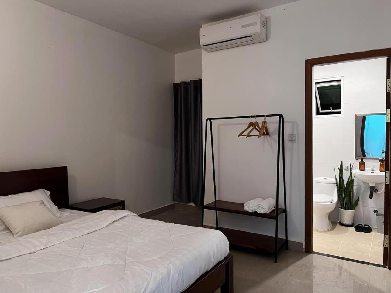 D32 Homestay Near Airport Behind Brown Coffee Airport Phnom-Penh Buitenkant foto