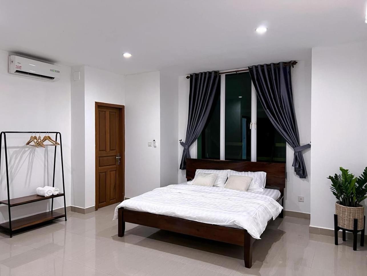 D32 Homestay Near Airport Behind Brown Coffee Airport Phnom-Penh Buitenkant foto