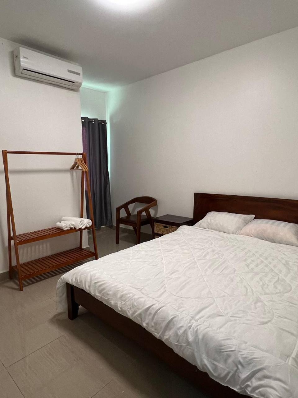D32 Homestay Near Airport Behind Brown Coffee Airport Phnom-Penh Buitenkant foto